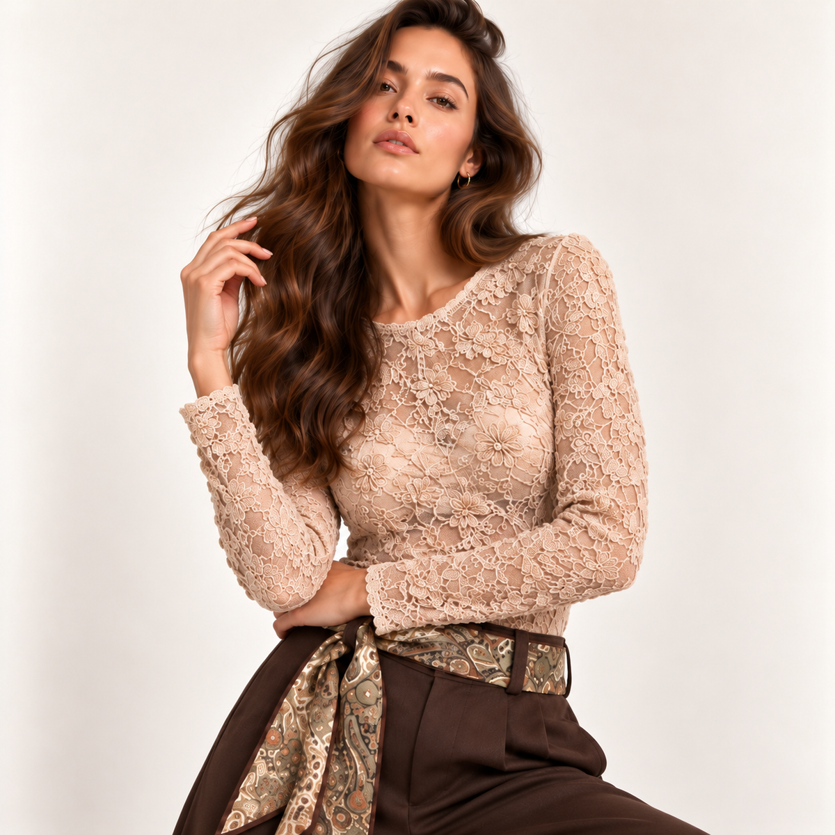 Maglia Elegance in Pizzo con Fiori in Ciniglia