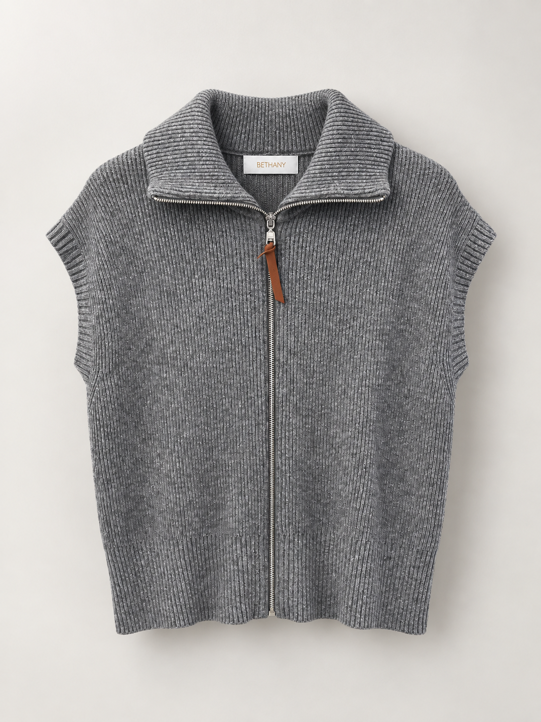 Cardigan Nicole in Maglia a Coste con Zip e Collo Alto
