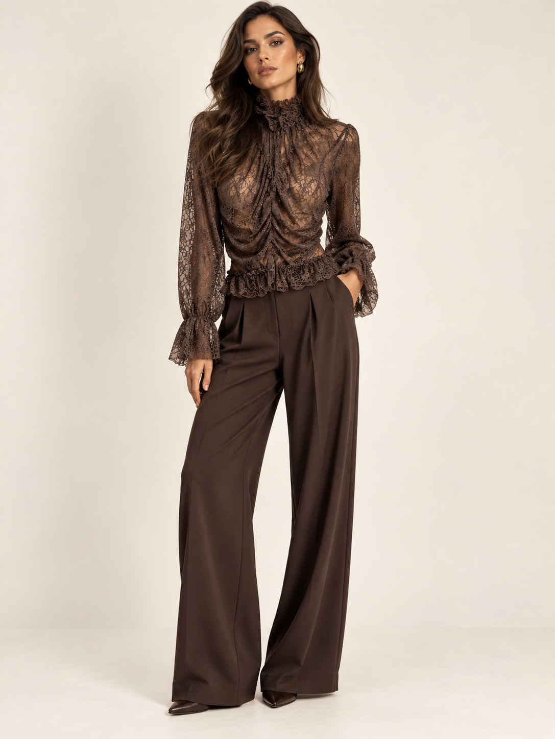 Blusa in Pizzo Vittoria con Rouches
